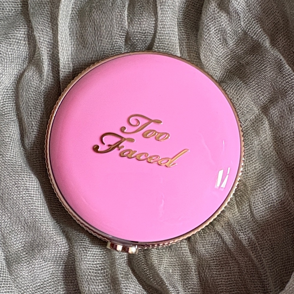 Too Faced Candy Clouds Blurring Blush